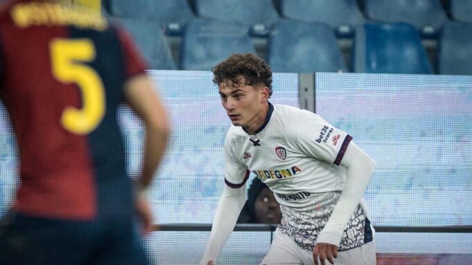 Genoa-Cagliari 3-0, la squadra di Pisacane si scioglie al Ferraris