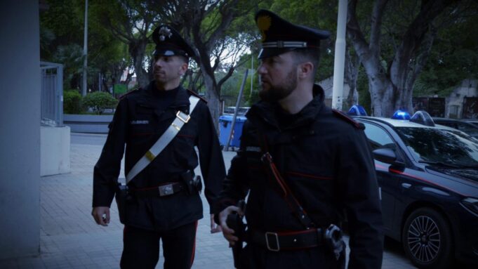 Sinnai, maltrattamenti in famiglia: bracciale elettronico per un 33enne