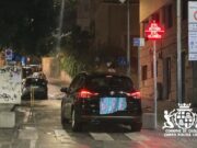 Cagliari, targa coperta con un asciugamano per entrare in Ztl: denunciato