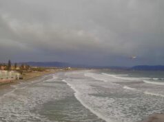 Il ciclone “Harry” giunge a Cagliari: aumenta il livello del mare al Poetto