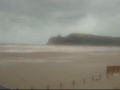 Cagliari, spiaggia del Poetto completamente inondata: acqua negli stabilimenti