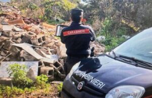La Maddalena, rifiuti edili smaltiti nel Parco nazionale: scattano due denunce