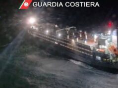 Carloforte, nave alla deriva causa avaria: rimorchiatori per trainarla in porto