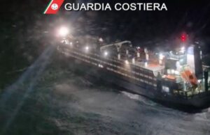 Carloforte, nave alla deriva causa avaria: rimorchiatori per trainarla in porto