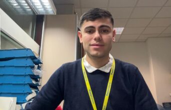 Direttore di un ufficio postale a soli 22 anni, la storia di Davide Zoncheddu