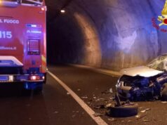 Incidente in galleria a Siapiccia, un ferito estratto dalle lamiere