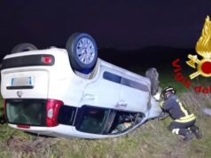 Martis, auto si ribalta sulla 132: conducente ferito