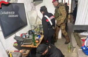 Oschiri, arresto per detenzione di armi da guerra, esplosivi e stupefacenti