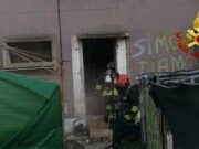 Incendio a Sassari, fiamme all’interno di un ex scuola materna
