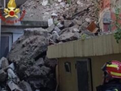 Bosa, crolla parte del vecchio seminario: evacuate tre case