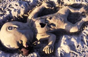 Platamona, una scultura per il piccolo Domenico