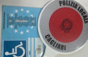 Cagliari, finge smarrimento del pass disabili per chiedere duplicato: denunciato