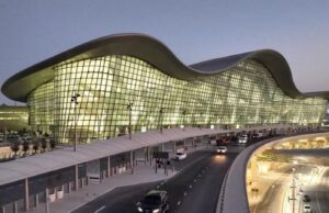 Sardi bloccati a Dubai, voli cancellati a Doha: potrebbero sbloccarsi ad Abu Dhabi