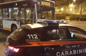 Cagliari, tre bus Ctm assaltati con spari e lancio di pietre: caccia ai responsabili