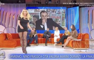 Valeria Marini in lacrime da Caterina Balivo: “Frassica mi ha offesa a Sanremo”