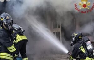 Incendio in una loggia a Flumini, gravemente ustionato un cane