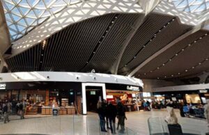 Sardi bloccati a Dubai, incubo terminato: volo di rimpatrio arrivato in Italia