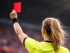 Arbitra 17enne aggredita da un dirigente: l’uomo è stato inibito dalla Figc