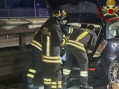 Cagliari, auto contro guardrail sull’Asse Mediano: due ferite gravi