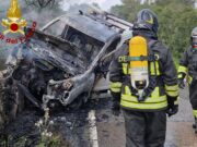 Olbia, furgone in fiamme sulla 125 a Casagliana