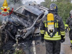 Olbia, furgone in fiamme sulla 125 a Casagliana