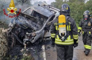 Olbia, furgone in fiamme sulla 125 a Casagliana