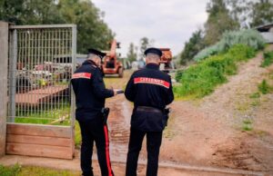 Sardara, autodemolizione abusiva e rifiuti pericolosi: denunciato il gestore