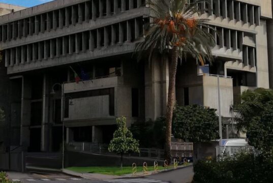 Criminalità minorile, meno segnalati per rapine e omicidi: crescono le estorsioni