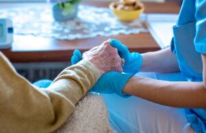 Assistenza domiciliare Sardegna, superato obiettivo Pnrr: finanziamento da 106 milioni