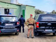 Gonnosfanadiga, droga in auto e fucile nascosto in un terreno: allevatore denunciato