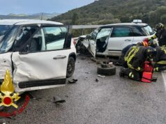Scontro tra due auto sulla Olbia-Arzachena: tre feriti e traffico rallentato