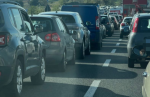 Incidente sulla 131 dir, enormi disagi al traffico all’uscita di Cagliari