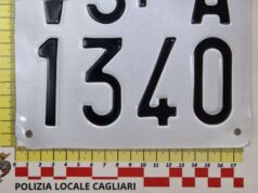 Cagliari, nell’auto una targa di prova fasulla: 48enne multato e nei guai