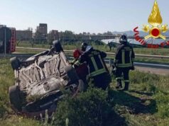Assemini, auto ribaltata nella zona industriale: ferita una donna