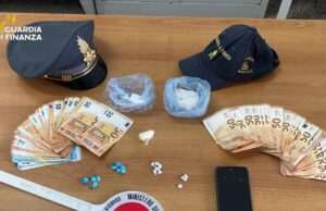 Cagliari, venditore di pollame e spacciatore: arrestato al mercato rionale
