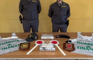 Giù dalla nave con l’auto carica di droga, arrestato 49enne a Porto Torres