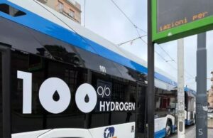 Cagliari, varati i primi tre autobus Ctm a idrogeno della Sardegna