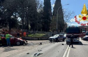 Sassari, scontro tra due auto: due feriti in ospedale