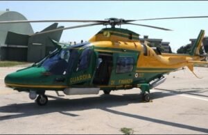 Capoterra, rottami di elicottero riemergono dopo le mareggiate: il mistero