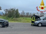 Scontro tra due auto ad Arborea, un ferito