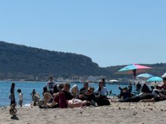 Cagliari, ombrelloni e sole caratterizzano la Pasquetta: primo assaggio d’estate