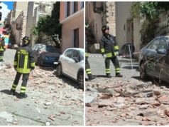 Arzachena, pericoloso crollo in centro: calcinacci su auto in sosta