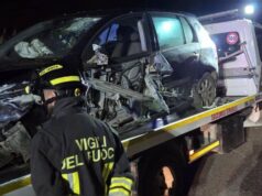 San Vero Milis, sbanda e finisce sul guardrail abbattendolo: un ferito in ospedale