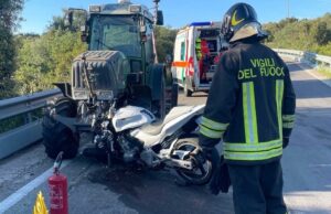 Loiri, scontro tra moto e trattore: ferito un centauro