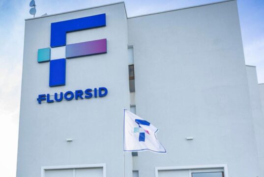 Guerra Medio Oriente, la Fluorsid ferma 3 linee di produzione | Preoccupazione dei sindacati