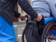 Cagliari, ascensore guasto e disabili isolati: la denuncia