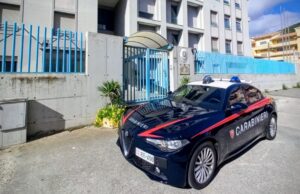Iglesias, aggredisce l’amica con una mazza da baseball e la rapina: 44enne arrestato