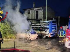 Ittiri, automobile e furgone incendiati nella notte: mezzi fortemente danneggiati