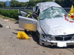 Auto fuori strada sulla 131 dcn, grave un giovane: interviene l’elisoccorso