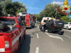 Nuoro, auto si ribalta in viale Costituzione: ferito il conducente
